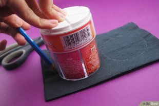Изображение с названием Make Tissue Paper Poppies Step 3